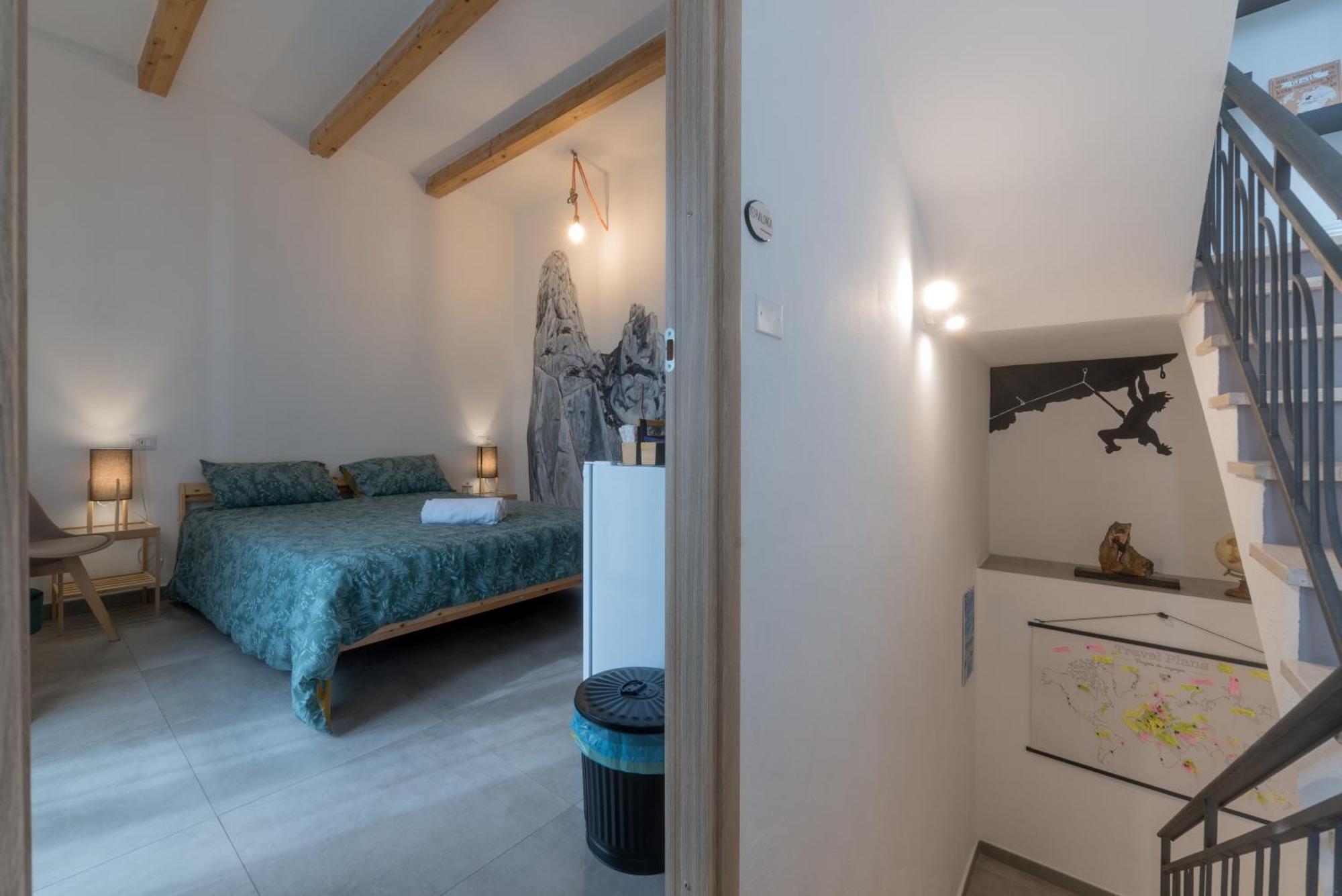 Bedandclimbing Hotel Baunei Exterior photo