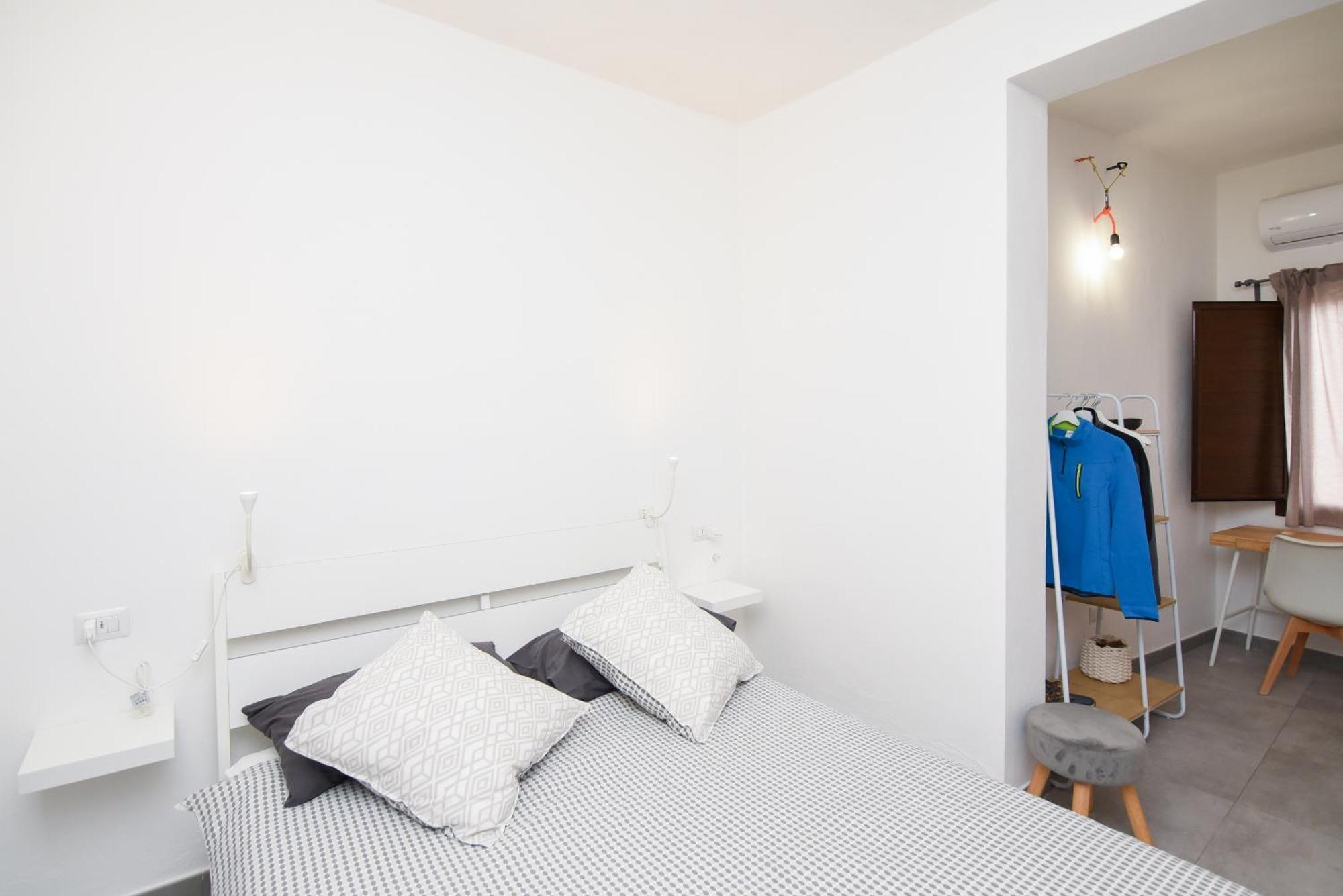 Bedandclimbing Hotel Baunei Exterior photo